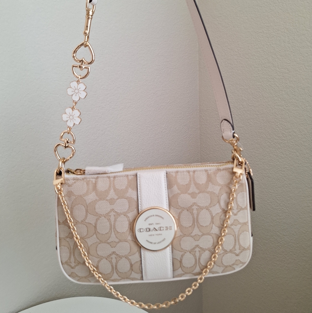 NWT Coach Lonnie Baguette crossbody In Signature Jacquard C8306 - Picture 2 of 11